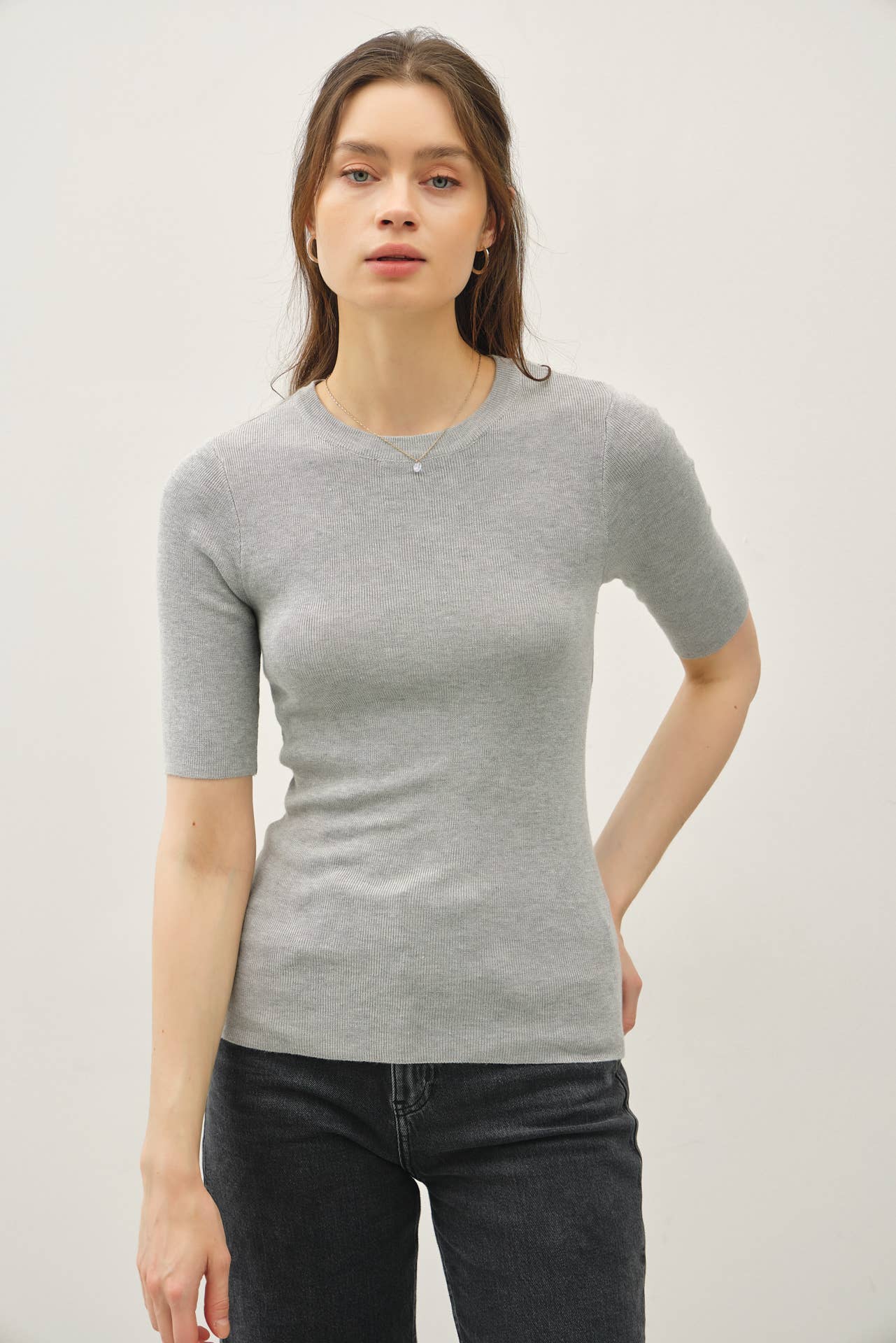 CLASSIC SOLID HALF SLEEVE RIB KNIT TOP